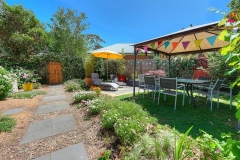 Side_garden_area_new_web